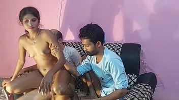نيك هندي شرموطة في ثانوي بتتناك ملط قدام اخوها