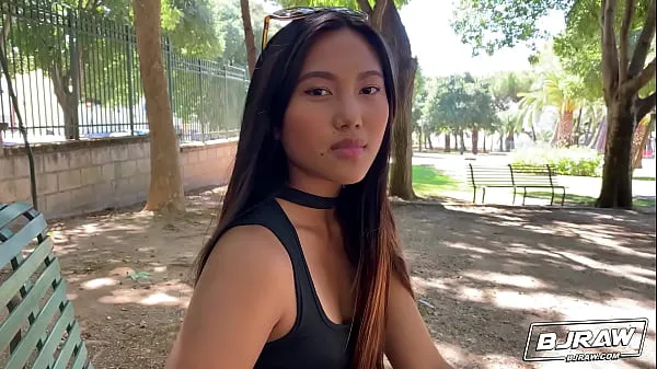 شرموطة اسيوية تموط عير فحل تفرك زبه بحلماتها افلام سكس تايلاندي