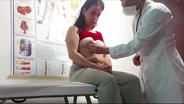 دكتور وسخ يقفش بزازها في عيادته استغل جسمها افلام سكس حقيقي تويتر