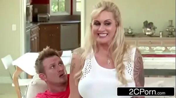 نيج جده تتناك من حفيدها امام زوجها نيك محارم مترجم كله سكس جديد